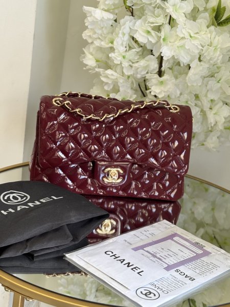 حقيبة Chanel حجم القاعدة 25 سم